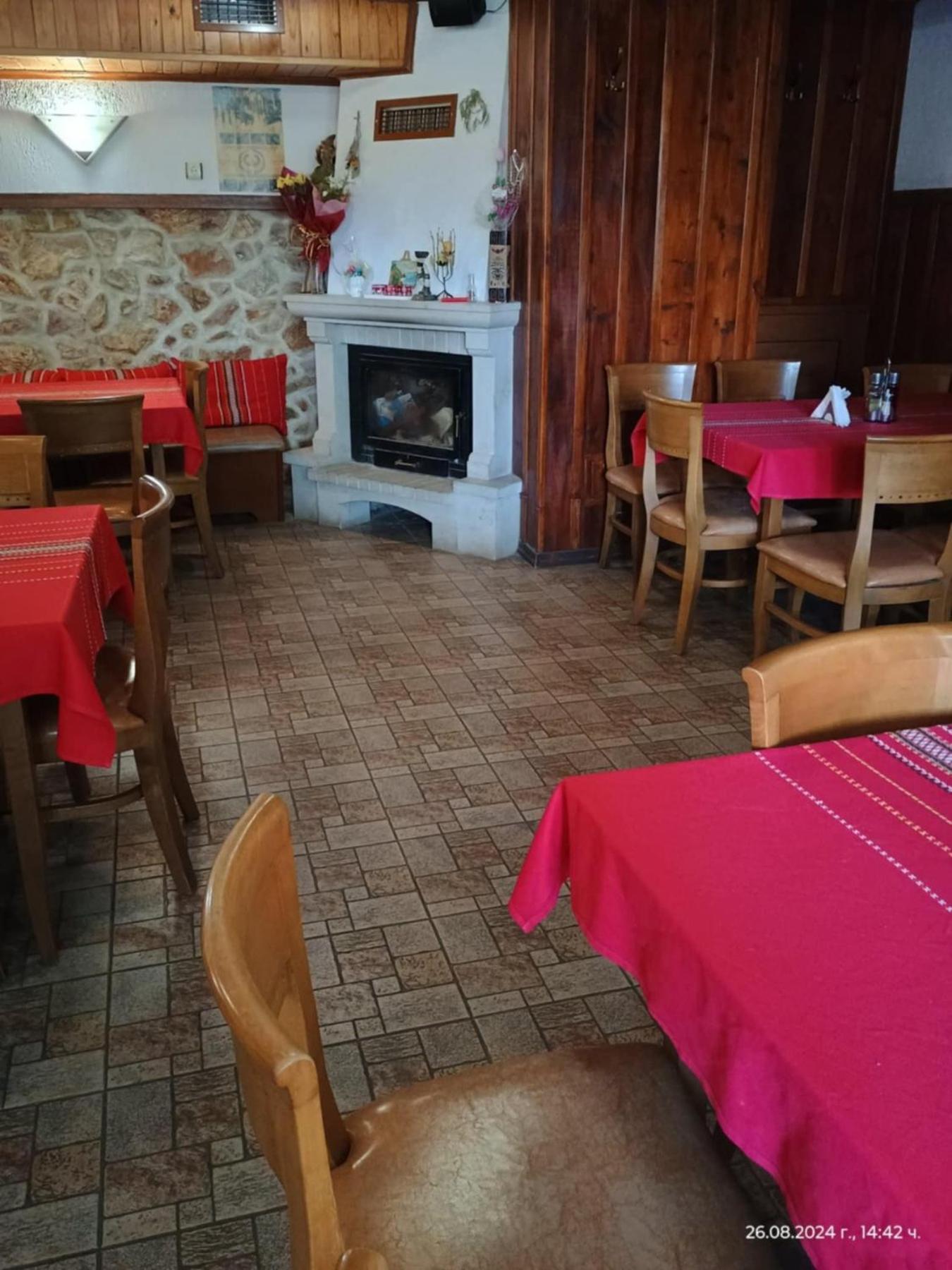 Къща За Гости Билдникс Malko Turnovo Luaran gambar